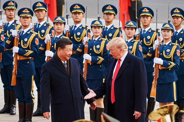 Chiny i&nbsp;ład światowy w&nbsp;dobie rywalizacji z&nbsp;USA — ilustracja